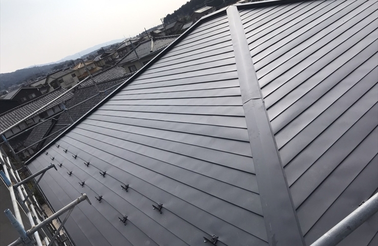 砺波市で雨樋の修理をお考えの方は高畑板金工業へご相談ください